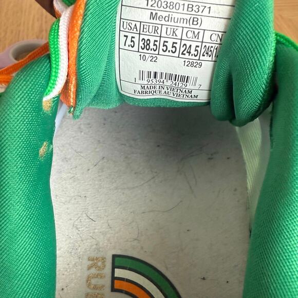 Limited Edition Brooks Ghost 15 ‘Run Lucky’ Women Running Sneakers- SZ 7.5 - Picture 9 of 11